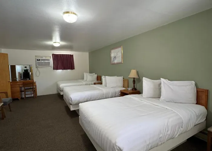 Sage Motel 2*