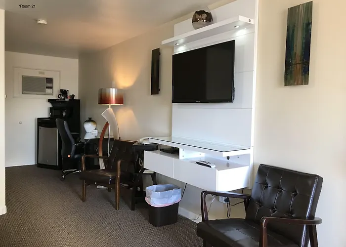 Sage Motel 2*